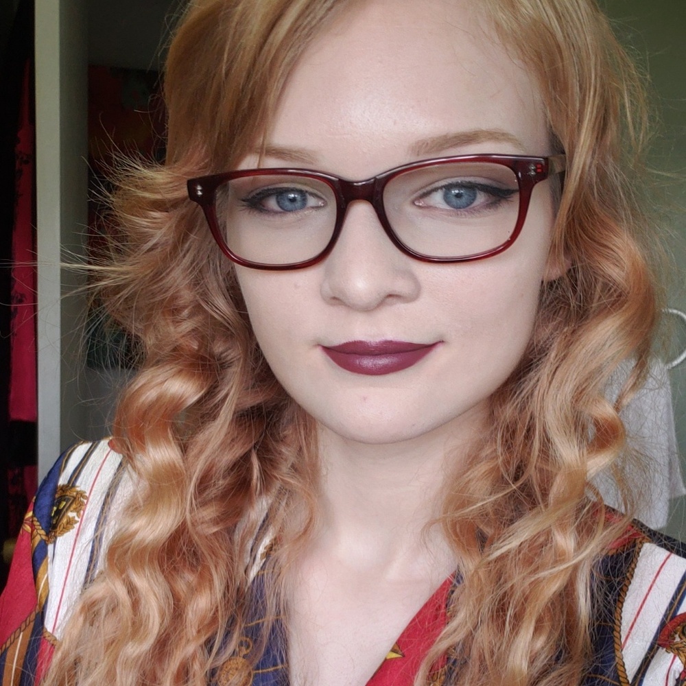 Meet your Posher, Laina